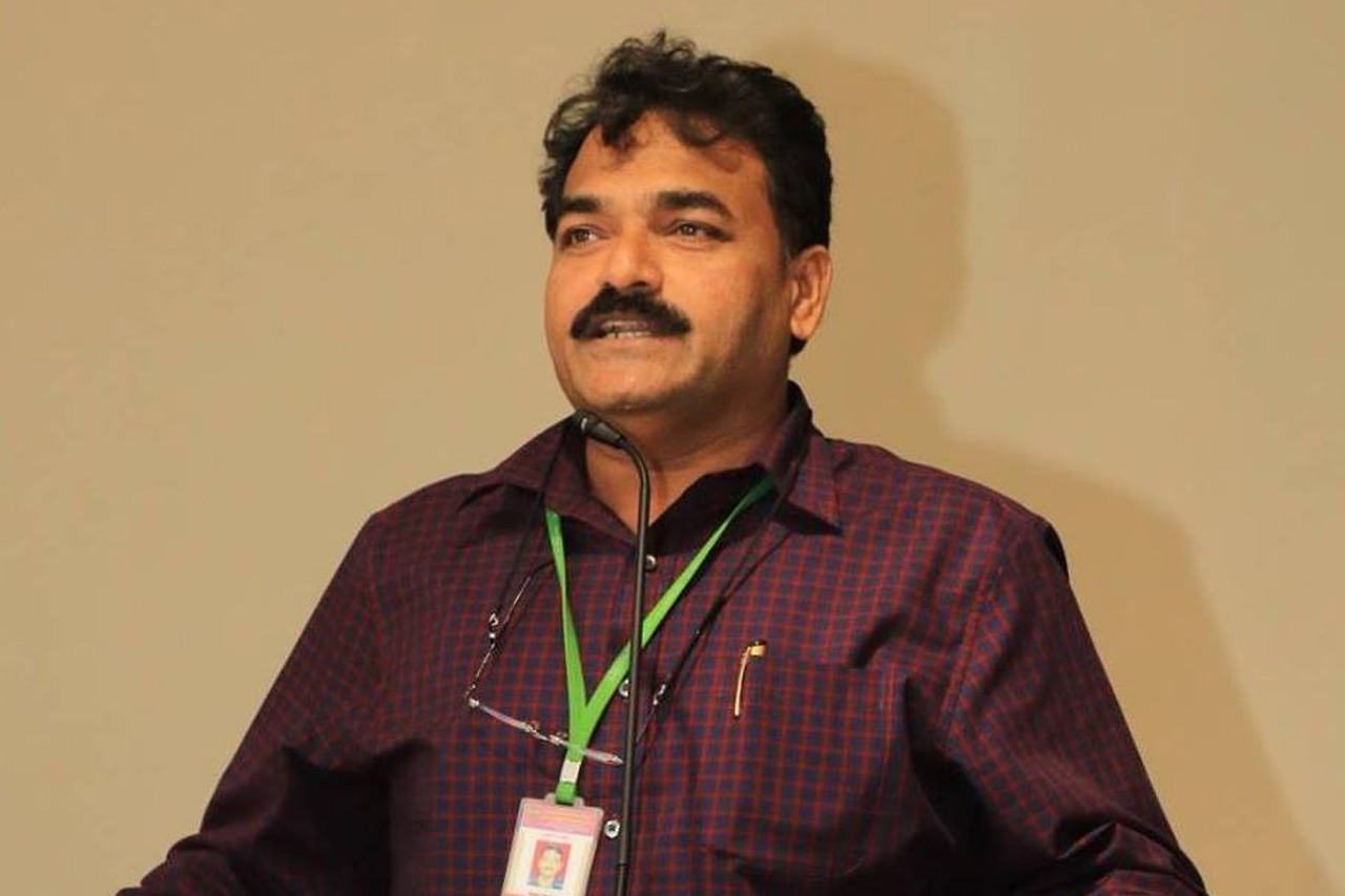 Dr. Rajeev Narvekar